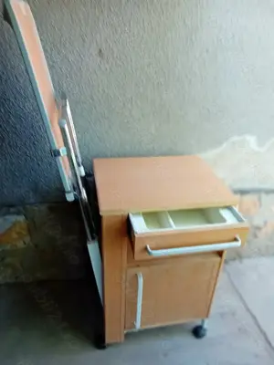 Noptiera spital pe roti - imagine 5