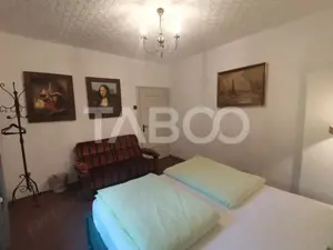 Pensiune de lux de vanzare in inima padurii langa Sibiu - imagine 13