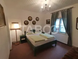 Pensiune de lux de vanzare in inima padurii langa Sibiu - imagine 7