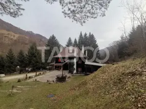 Pensiune de lux de vanzare in inima padurii langa Sibiu - imagine 4