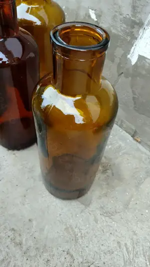 Sticle maro- albe  si vaze de colectie - imagine 4