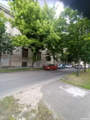 100 mp Utili ,107.000 E Neg,Proprietar Vand in zona Casa Pensii-Lunei,cu Centrala