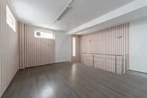 Spatiu ultracentral  de INCHIRIAT - 110 mp utili, VITRINA STRADALA - imagine 6