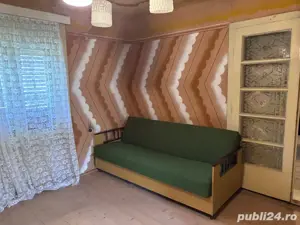 casă de vânzare în Valeapai - imagine 8