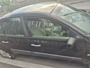 Vând Renault Megane 2007 1.5 diesel - imagine 3 Vând Renault Megane 2007 1.5 diesel - imagine 3