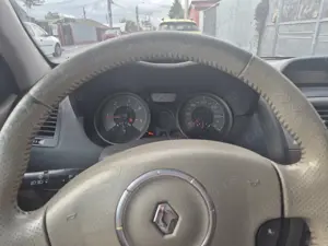 Vând Renault Megane 2007 1.5 diesel - imagine 7 Vând Renault Megane 2007 1.5 diesel - imagine 7