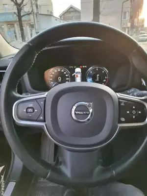 Vând Volvo V60 2019 