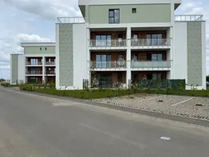 Apartament decomandat 3 camere, 2 bai, etaj 1 in bloc nou!