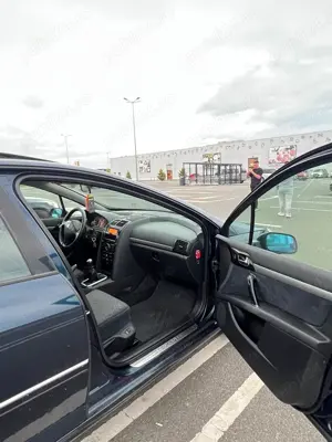 Peugeot 407 2.0 HDI 136 CP - imagine 9