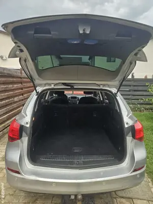 Opel astra j Sport tourer - imagine 3