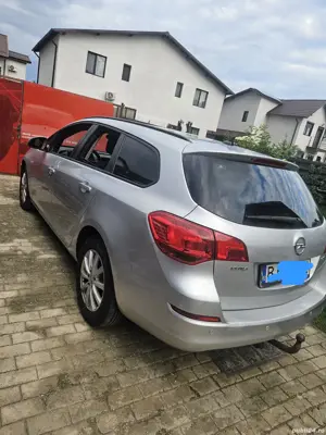 Opel astra j Sport tourer - imagine 10