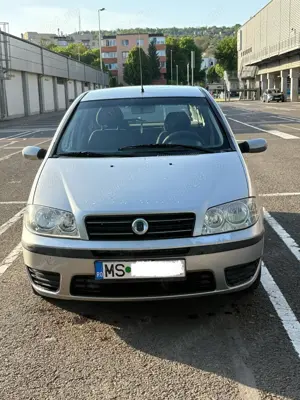 Fiat Punto Benzină