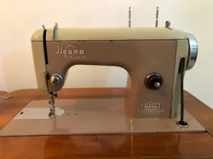 Mașina de cusut Ileana - fabricatie Cugir 1961, stare impecabilă. - imagine 2