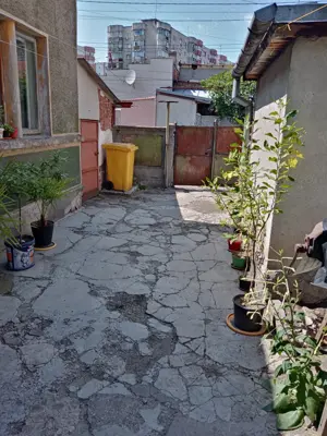 SCHIMB -VAND , casa 6 cam., 13 Septembrie (Lic. S. Odobleja) , cu apartament in zona. - imagine 7 SCHIMB -VAND , casa 6 cam., 13 Septembrie (Lic. S. Odobleja) , cu apartament in zona. - imagine 7