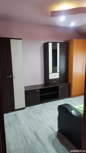 vand garsoniera la mansardă - imagine 3