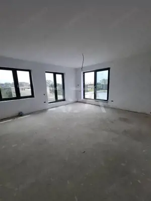 Penthouse 5/5 centrala, parcare, Bdul Timisoara,Str. Leoata.