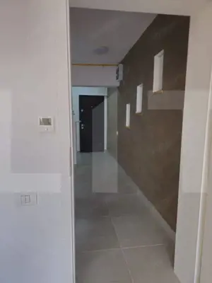  Apartamet de vanzare, cu 3 camere, 65 mp, zona Sagului  - imagine 3