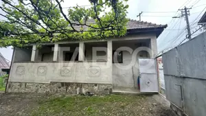 Casa individuala de vanzare teren liber 300 mp cu Rasinari Sibiu