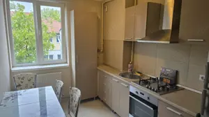 Inchiriez apartament 2 camere decomandat in Deva, zona Gojdu, etaj 2, - imagine 9