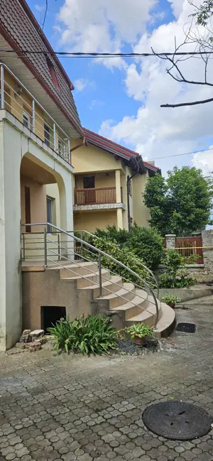 Vand casa Dumbavita  pensiune