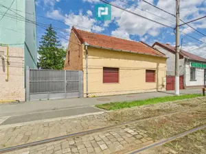 Casă cu 3 camere pentru investiții în Grădiște