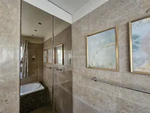 4 cam floreasca, plus 1 cam mansarda(birou), in vila, curte, garaj - imagine 15