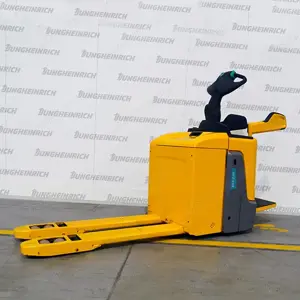 Transpalet electric cu platformă Jungheinrich ERE 120, capacitate 2000kg