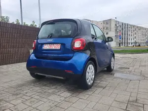 Vand Smart Fortwo 1.0 benzina an 2015Vand Smart Fortwo ,2 locuri motor 1000cm b3nzina  - imagine 4