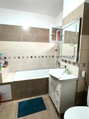 Apartament de vanzare, cu 4 camere, 81 mp, zona Tractorul - imagine 8