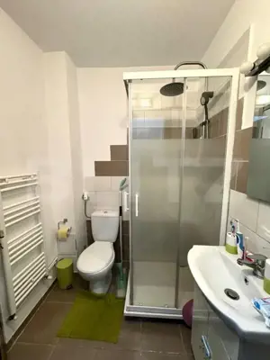 Apartament de vanzare, cu 4 camere, 81 mp, zona Tractorul - imagine 9