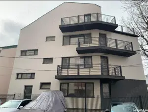 SUPER OFERTĂ    Vând clădire p+2,cu 3 ap 