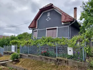 PF vand casa in loc. Moldovenesti, teren 1053mp - imagine 2