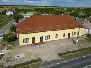 Atelier de producție cu showroom în Cenad - imagine 2