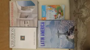 Vand carti de calatorie si arta