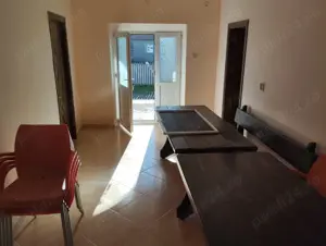 Casa la tara de vânzare  - imagine 3