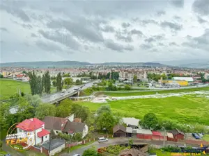 FILM!Apartament 3 camere,decomandat, vedere panoramica,Garii,Sfantu Gheorghe - imagine 4