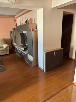  Apartament 3 camere, zona Nord, Calea lui Traian - imagine 2