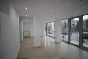 165 mp+25mp terasa, pentru birouri,cabinet medical,laborator analize etc - imagine 3