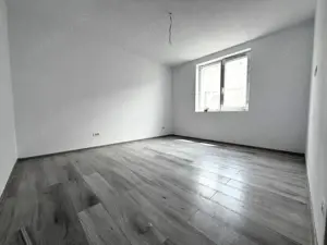 Apartament 3 camere, 70 mp, constructie noua, etaj 2 - Giroc - imagine 5