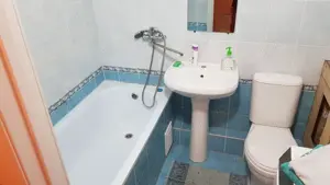 Oferim spre inchiriere garsoniera in zona Titan - imagine 4