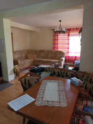 Casă cu etaj (P+1) gradina 736mp - imagine 6 Casă cu etaj (P+1) gradina 736mp - imagine 6