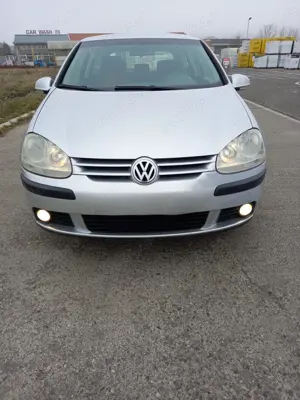 Volkswagen Golf 5 (3 uși)