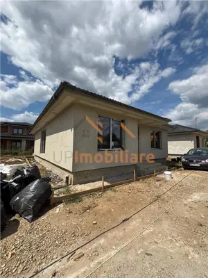 CASA FINISATA LA ALB ONCEA PLAN PARTER 3 DORMITOARE