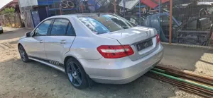 Dezmembrez Mercedes E Classe 220 cdi an 2011 automatic - imagine 7