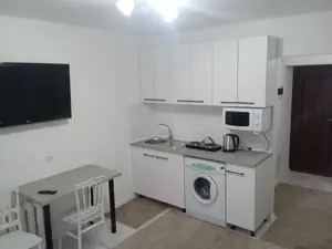 Garsoniera in zona Nord-Est de inchiriat