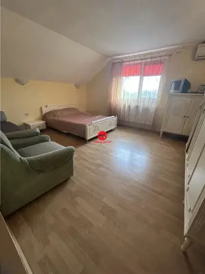 Casa P+M complet mobilata, 8 camere, teren 1000mp, langa Golful Pescarilor - imagine 3