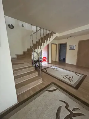 Casa P+M complet mobilata, 8 camere, teren 1000mp, langa Golful Pescarilor - imagine 12