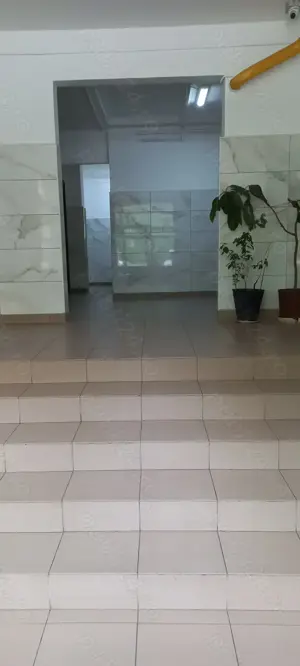 PARTICULAR Apartament 3 camere de vânzare, Titan - Auchan, zonă liniștită