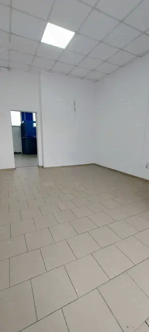 Spatiu comercial, 100mp, trifazic, grup sanitar - imagine 6