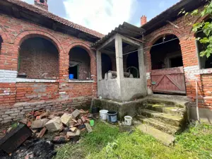 Honorici, Casa Cu Teren, 230 Mp. Suprafata construita, 1.700 Mp. Suprafata teren - imagine 3